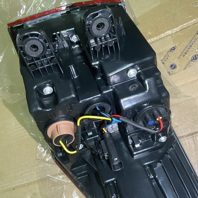 ROEWE SAIC Auto-Fitment Linke hintere Heckleuchte LED für MG GS Roewe RX5 2016 OE 10238678
