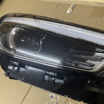 MG ZS 2019 Weißer Linker und Rechter Scheinwerfer OE 10550754 für die Anpassung von Fahrzeugen MG SAIC Kunststoff