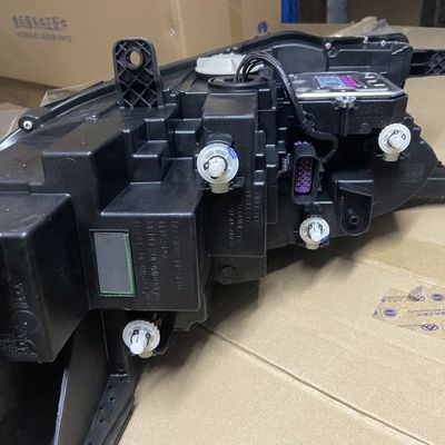 Zustand der Scheinwerfer für 2018 High Config Herbst ROEWE RX5 OE 10634460