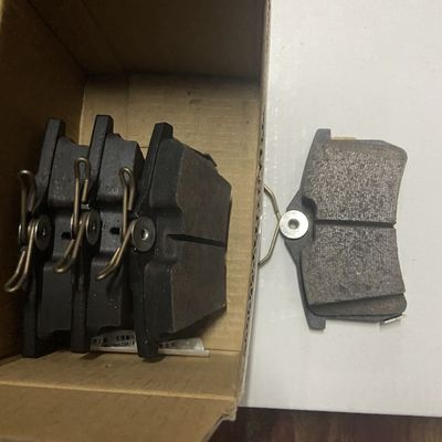ROEWE I6 und MG5 Hinterbremsbeläge OE 10400936 für Kundenanforderungen