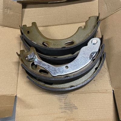 SAIC Maxus T60 Pickup Handbremspad OE C00089219 C00089218 für 2016 bei Wettbewerb
